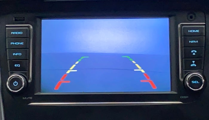 2018 Mahindra KUV 100 NXT K8 P 6 STR, Petrol, Manual, 9,342 km, Parking Camera