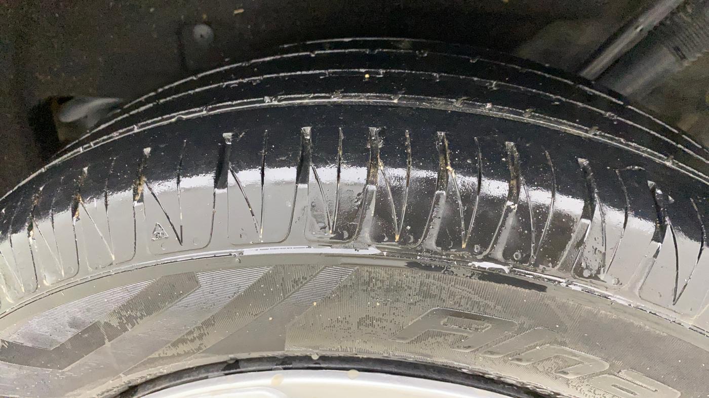 2019 Mahindra MARAZZO M4 8 STR, Diesel, Manual, 1,11,700 km, Left Rear Tyre Tread