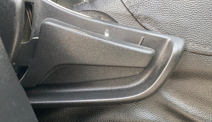 2020 Maruti S PRESSO VXI+, Petrol, Manual, 26,465 km, Driver Side Adjustment Panel