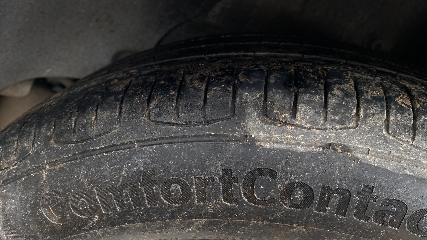 2015 Tata Zest XT PETROL, Petrol, Manual, 1,20,459 km, Left Rear Tyre Tread