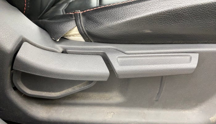 2020 Hyundai AURA SX PLUS 1.2 AMT, Petrol, Automatic, 16,756 km, Driver Side Adjustment Panel