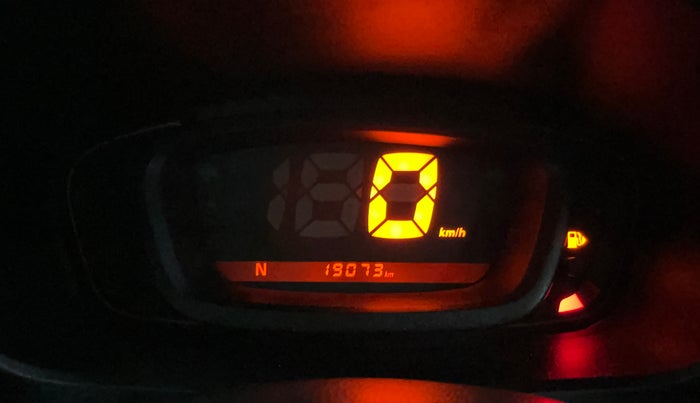 2018 Renault Kwid RXT 1.0 AMT (O), Petrol, Automatic, 19,064 km, Odometer Image