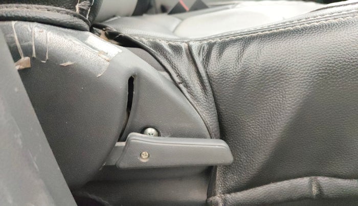 2018 Maruti Alto 800 LXI O, Petrol, Manual, 38,451 km, Driver Side Adjustment Panel