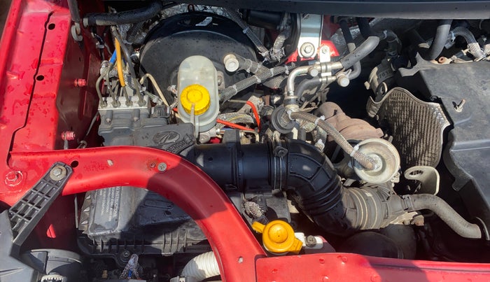 2017 Mahindra TUV300 T8, Diesel, Manual, 65,765 km, Engine View - Right