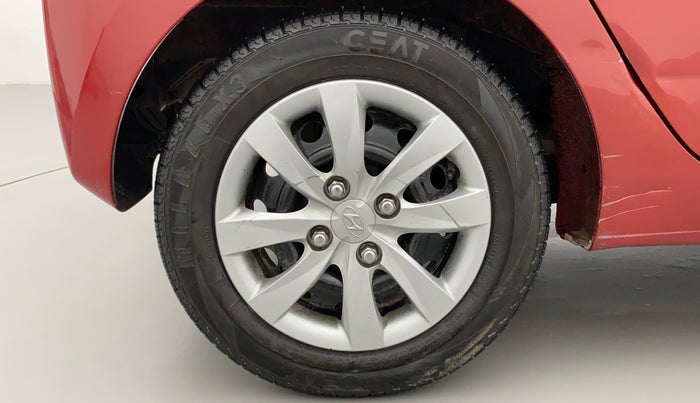 2011 Hyundai Eon SPORTZ, Petrol, Manual, 34,075 km, Right Rear Wheel