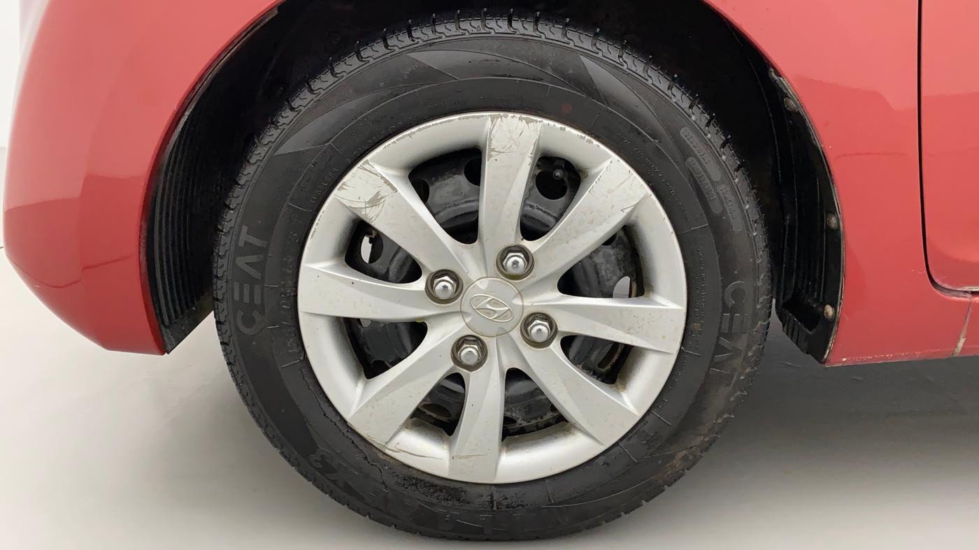 2011 Hyundai Eon SPORTZ, Petrol, Manual, 34,075 km, Left Front Wheel