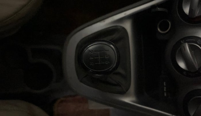 2014 Hyundai i10 SPORTZ 1.2, Petrol, Manual, 35,672 km, Gear Lever