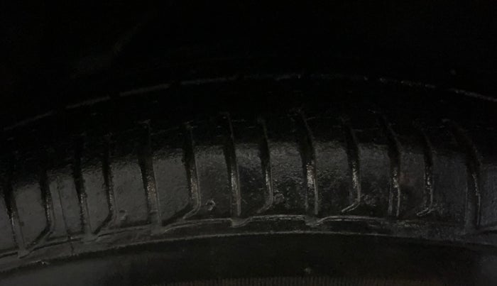 2014 Hyundai i10 SPORTZ 1.2, Petrol, Manual, 35,672 km, Left Rear Tyre Tread