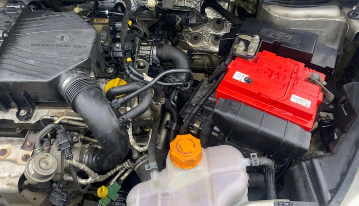 2014 Tata Zest XMS PETROL, Petrol, Manual, 76,499 km, Engine View - Left