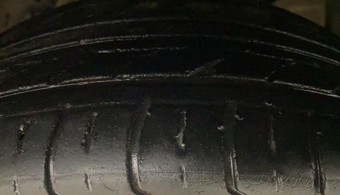2014 Tata Zest XMS PETROL, Petrol, Manual, 76,499 km, Left Front Tyre Tread