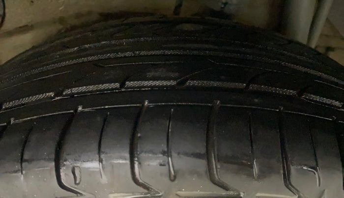 2014 Tata Zest XMS PETROL, Petrol, Manual, 76,499 km, Left Rear Tyre Tread