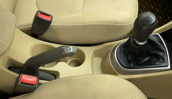 2015 Hyundai Verna FLUIDIC 4S 1.6 VTVT S(O), Petrol, Manual, 47,960 km, Gear Lever