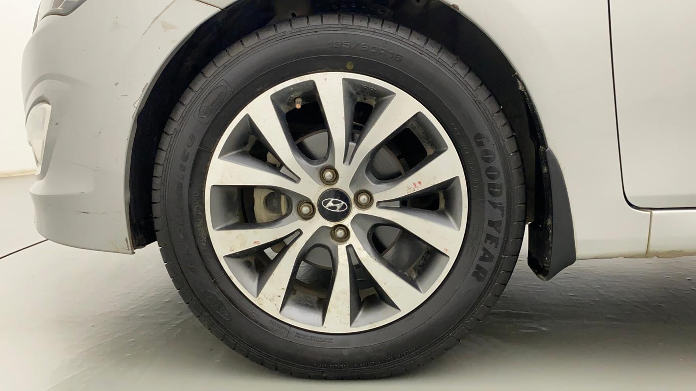 2015 Hyundai Verna FLUIDIC 4S 1.6 VTVT S(O), Petrol, Manual, 47,960 km, Left Front Wheel