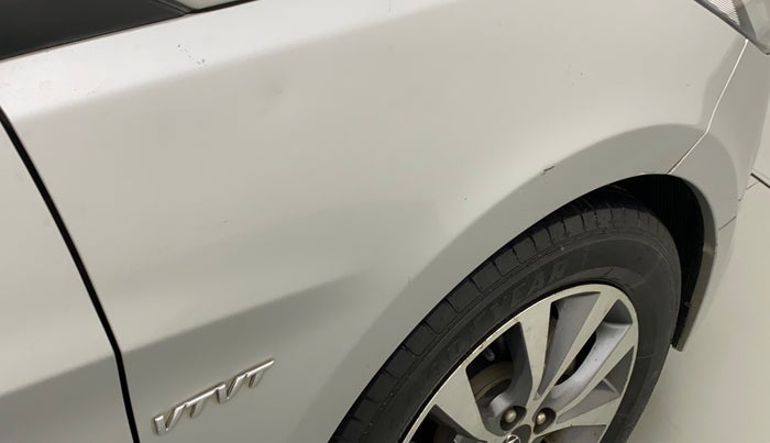 2015 Hyundai Verna FLUIDIC 4S 1.6 VTVT S(O), Petrol, Manual, 47,960 km, Right fender - Minor scratches