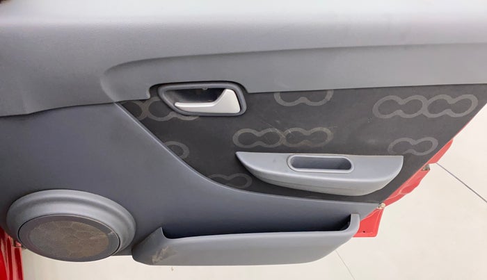 2015 Maruti Alto 800 LXI, Petrol, Manual, 1,02,992 km, Driver Side Door Panels Control