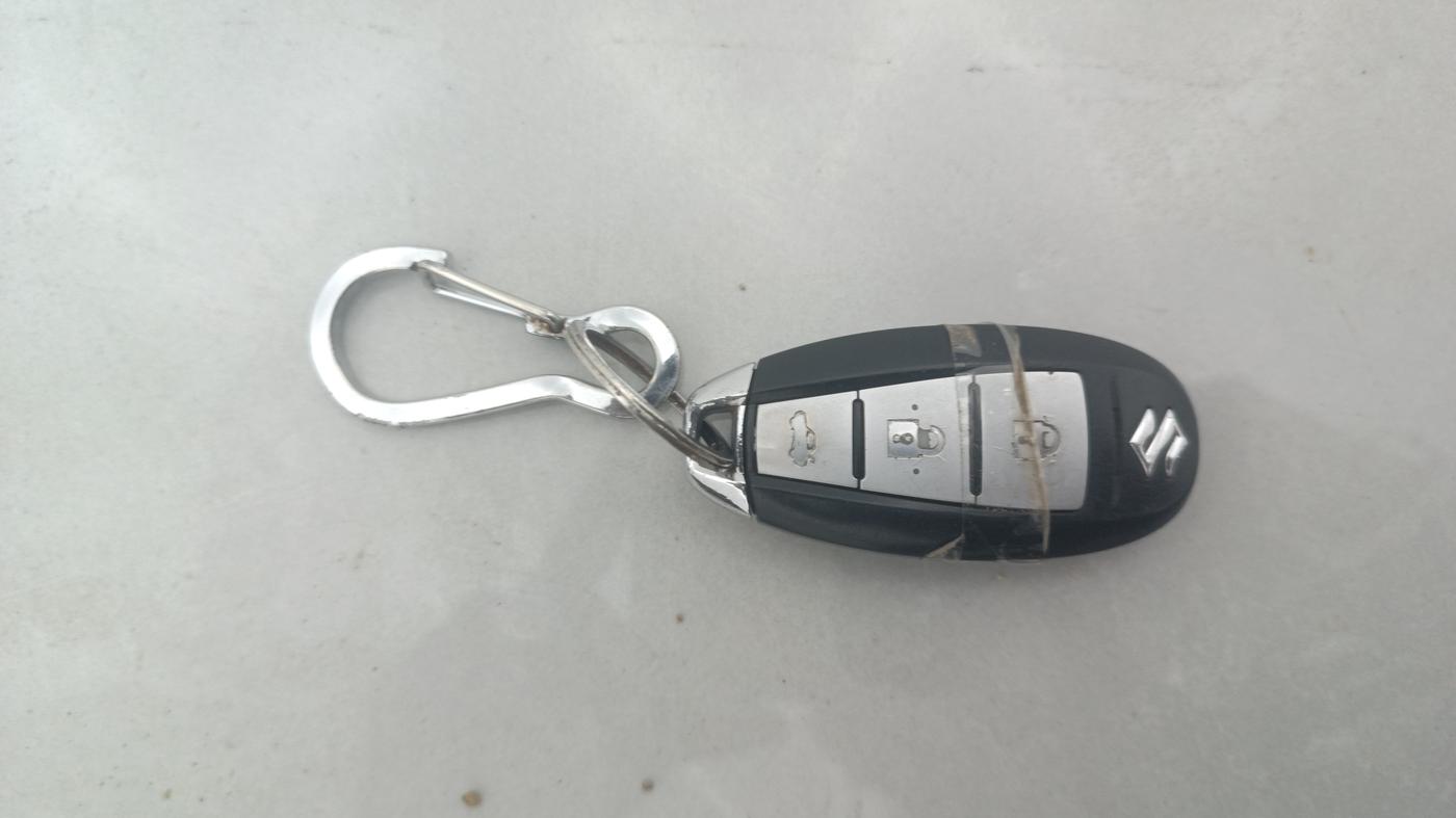 2016 Maruti Swift Dzire ZXI, Petrol, Manual, 57,081 km, Key Close Up