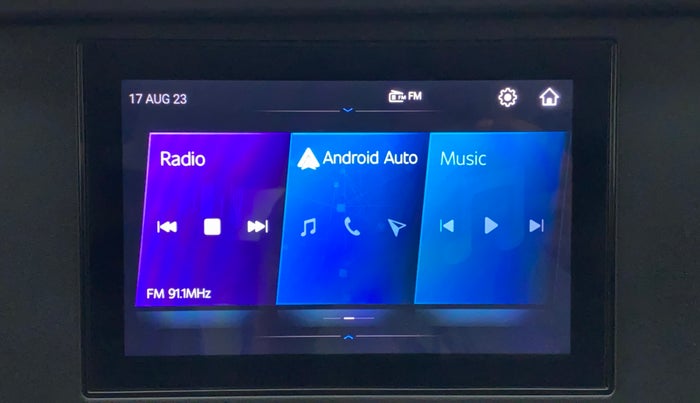 2022 Mahindra XUV700 MX P MT 5 STR, Petrol, Manual, 19,621 km, Infotainment System