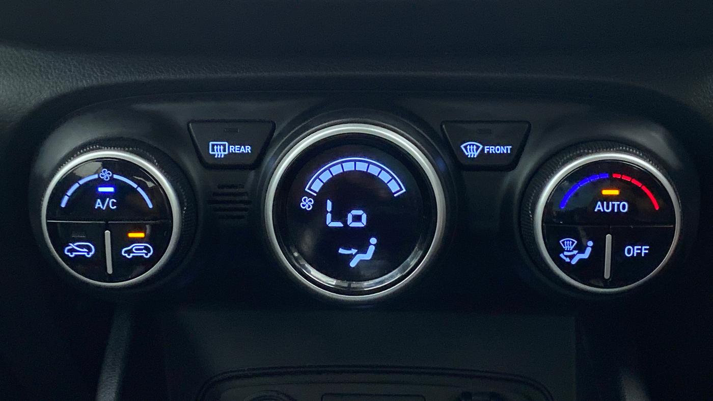 2019 Hyundai VENUE 1.0 TURBO GDI SX+ AT, Petrol, Automatic, 17,859 km, Automatic Climate Control