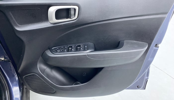 2019 Hyundai VENUE 1.0 TURBO GDI SX+ AT, Petrol, Automatic, 17,859 km, Driver Side Door Panels Control