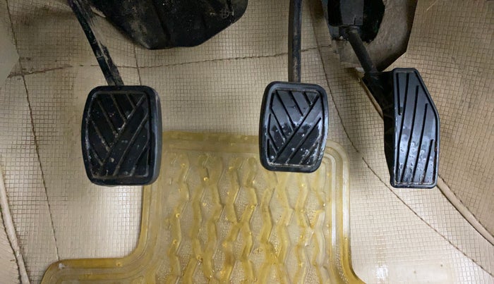 2018 Maruti Dzire VXI, Petrol, Manual, 29,832 km, Pedals