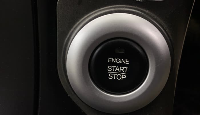 2016 Mahindra XUV500 W10 AWD AT, Diesel, Automatic, 91,250 km, Keyless Start/ Stop Button