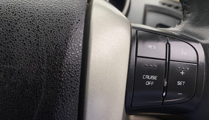 2016 Mahindra XUV500 W10 AWD AT, Diesel, Automatic, 91,250 km, Adaptive Cruise Control