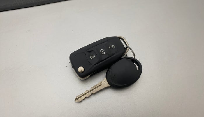 2018 Tata TIGOR XZA PETROL, Petrol, Automatic, 27,820 km, Key Close Up