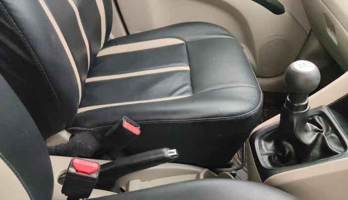 2015 Maruti Celerio VXI, CNG, Manual, 68,757 km, Gear Lever