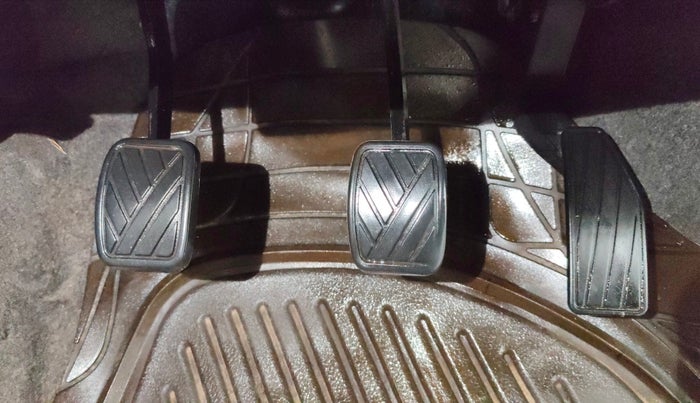 2015 Maruti Celerio VXI, CNG, Manual, 68,757 km, Pedals