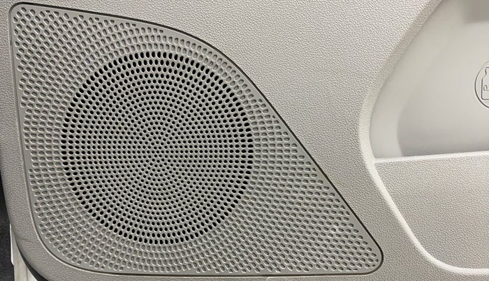 2018 Tata Tiago XZA 1.2 REVOTRON, CNG, Automatic, 33,229 km, Speaker