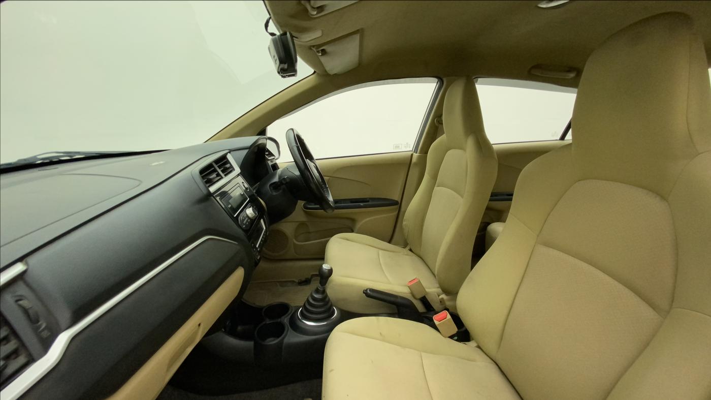 2017 Honda Amaze 1.2L I-VTEC S, CNG, Manual, 76,771 km, Right Side Front Door Cabin