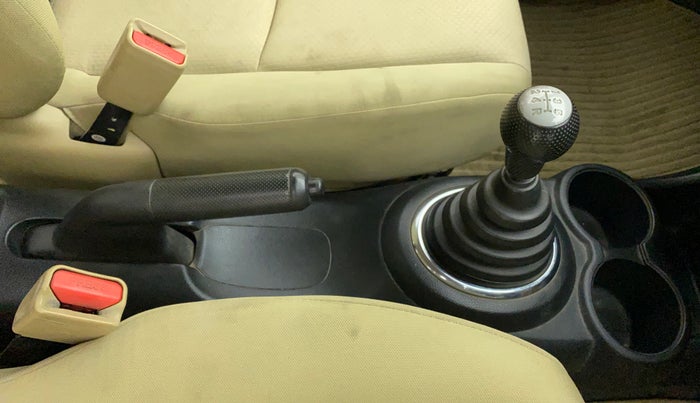 2017 Honda Amaze 1.2L I-VTEC S, CNG, Manual, 76,771 km, Gear Lever