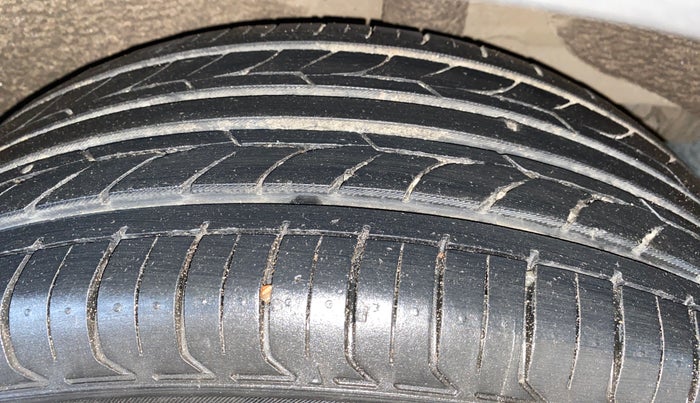 2018 Hyundai Creta E PLUS 1.6 PETROL, Petrol, Manual, 73,509 km, Left Rear Tyre Tread