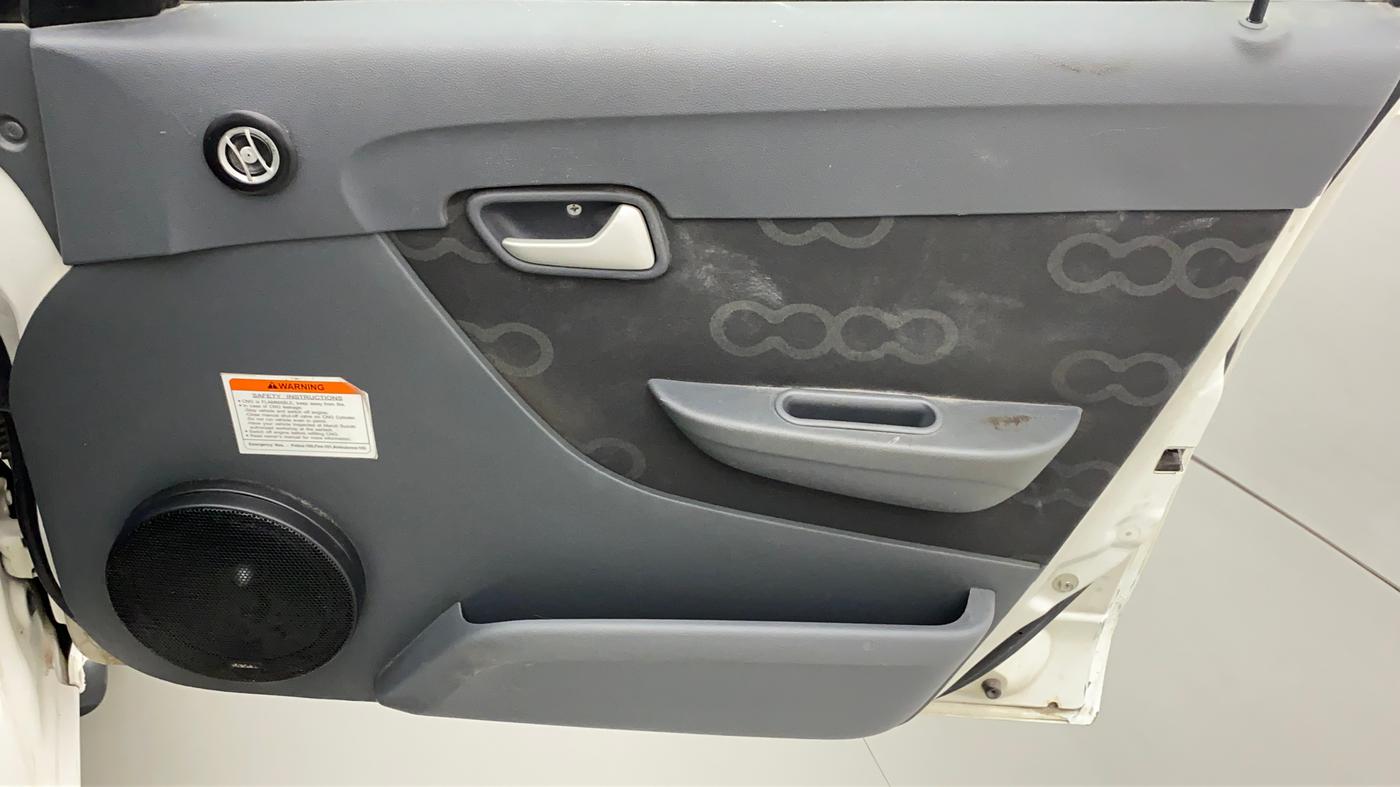 2013 Maruti Alto 800 LXI CNG, CNG, Manual, 72,895 km, Driver Side Door Panels Control