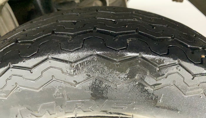 2013 Maruti Alto 800 LXI CNG, CNG, Manual, 72,895 km, Left Rear Tyre Tread
