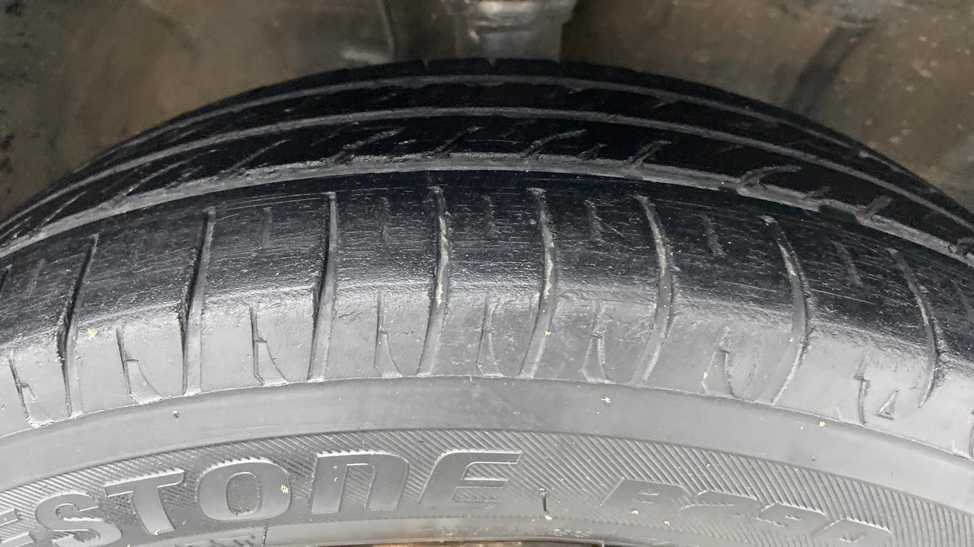 2013 Maruti Wagon R 1.0 VXI, Petrol, Manual, 69,361 km, Right Front Tyre Tread