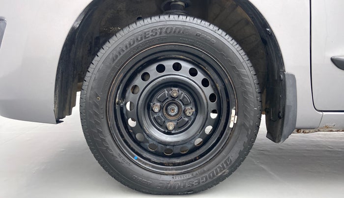 2013 Maruti Wagon R 1.0 VXI, Petrol, Manual, 69,361 km, Left Front Wheel