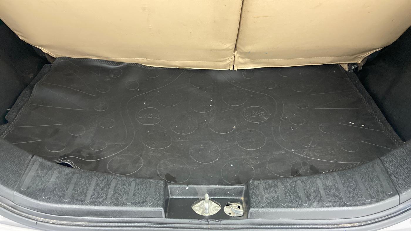 2013 Maruti Wagon R 1.0 VXI, Petrol, Manual, 69,361 km, Boot Inside