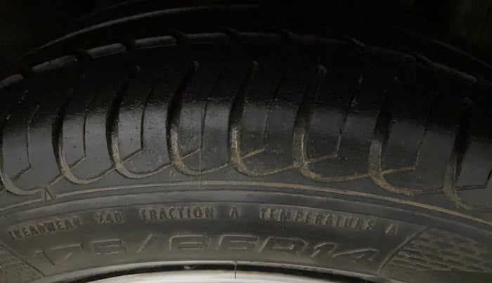 2016 Tata Tiago XT PETROL, Petrol, Manual, 60,689 km, Left Rear Tyre Tread