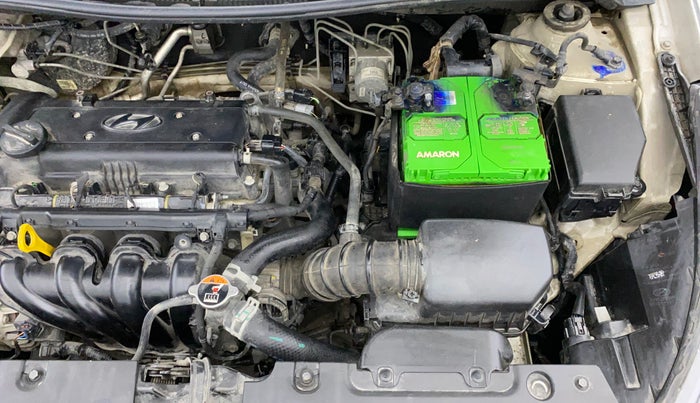 2015 Hyundai Verna FLUIDIC 4S 1.6 VTVT S(O), Petrol, Manual, 71,982 km, Engine View - Left