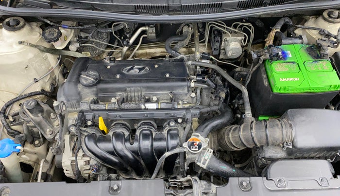 2015 Hyundai Verna FLUIDIC 4S 1.6 VTVT S(O), Petrol, Manual, 71,982 km, Engine View