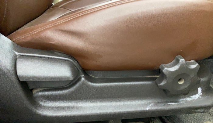 2015 Hyundai Verna FLUIDIC 4S 1.6 VTVT S(O), Petrol, Manual, 71,982 km, Driver Side Adjustment Panel