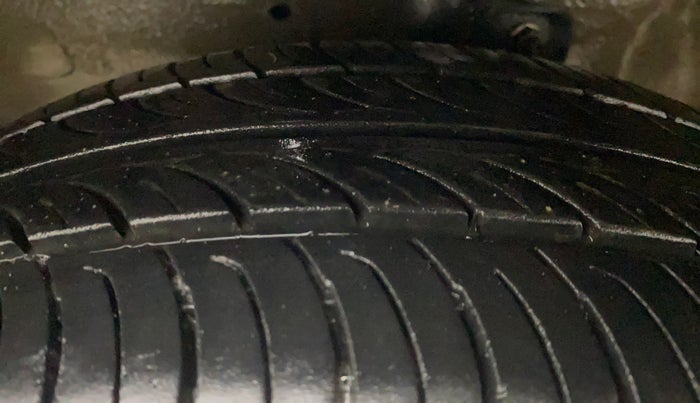 2017 Maruti Celerio VXI, Petrol, Manual, 68,008 km, Left Front Tyre Tread