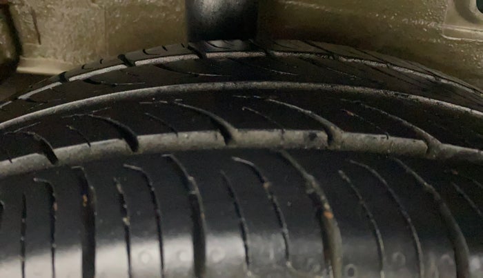2017 Maruti Celerio VXI, Petrol, Manual, 68,008 km, Right Rear Tyre Tread