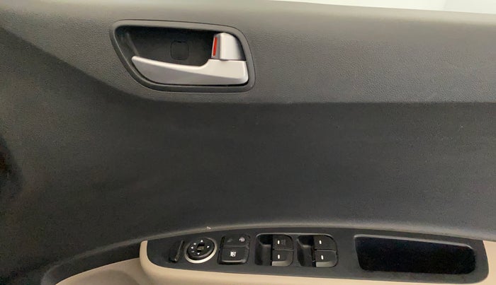 2017 Hyundai Xcent S 1.2, Petrol, Manual, 1,09,122 km, Driver Side Door Panels Control