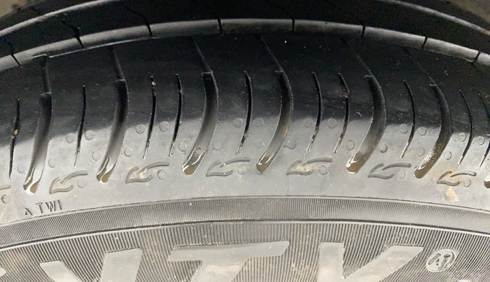 2019 Hyundai Xcent S 1.2, Petrol, Manual, 87,269 km, Right Rear Tyre Tread