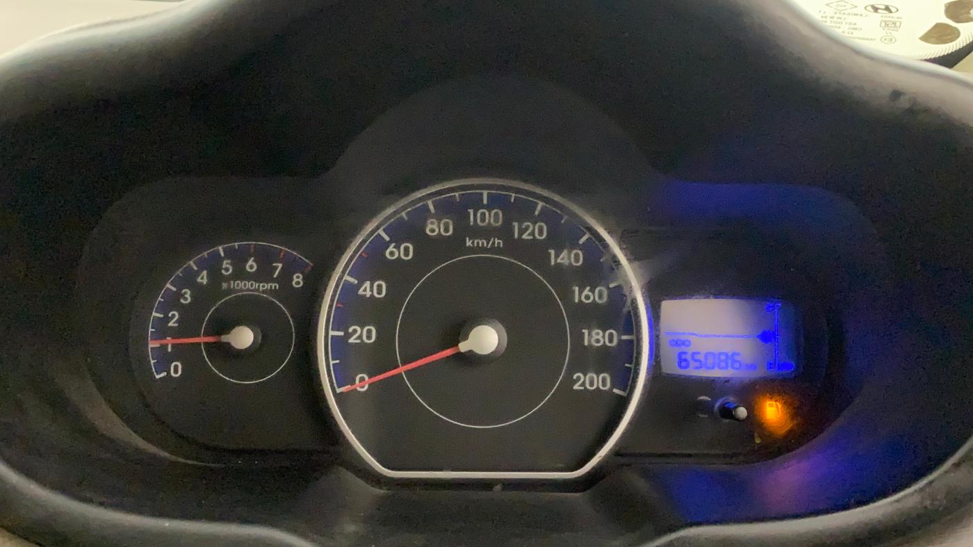 2013 Hyundai i10 MAGNA 1.1, CNG, Manual, 65,764 km, Odometer Image