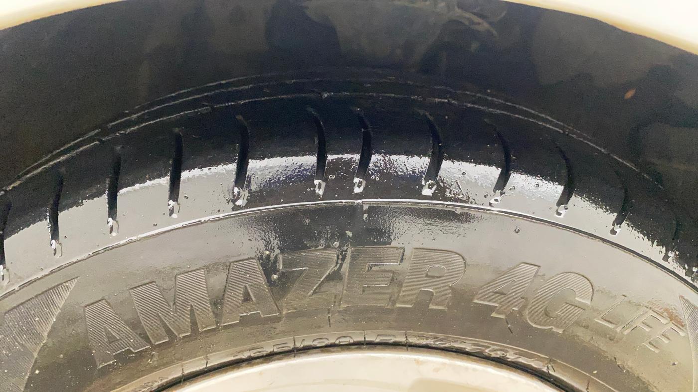 2013 Hyundai i10 MAGNA 1.1, CNG, Manual, 65,764 km, Right Front Tyre Tread