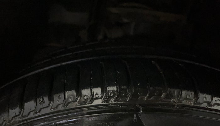 2019 Tata Tiago XZ PLUS PETROL, Petrol, Manual, 68,757 km, Left Front Tyre Tread