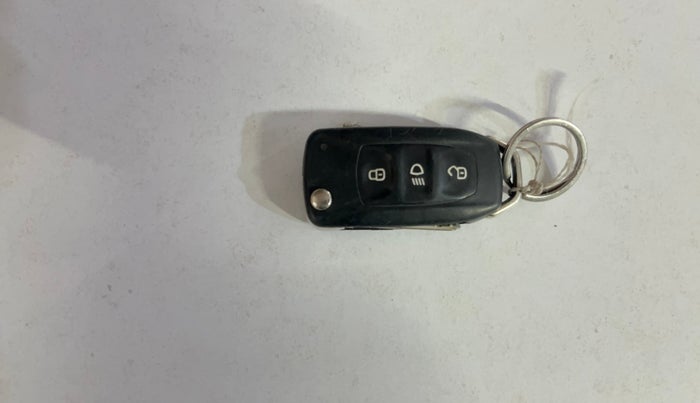 2019 Tata Tiago XZ PLUS PETROL, Petrol, Manual, 68,757 km, Key Close Up